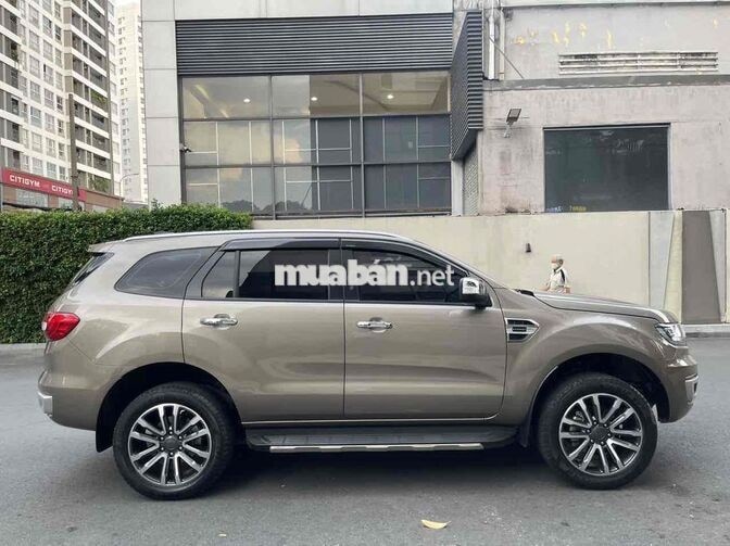 xe Everest 1 cầu đẹp không lỗi