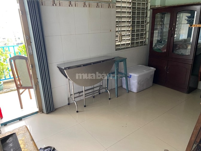 CHO THUÊ CĂN HỘ LẦU 3 MẶT TIỀN VÕ VĂN KIỆT QUẬN 5