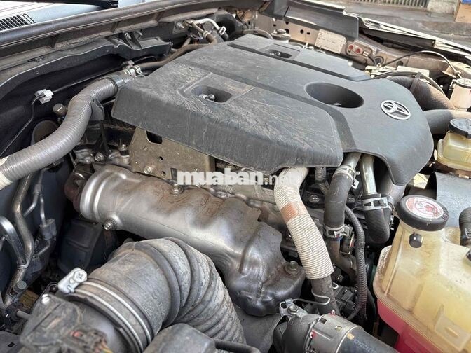 Toyota Fortuner 2.4AT  25.000 km, sơn zin cả xe