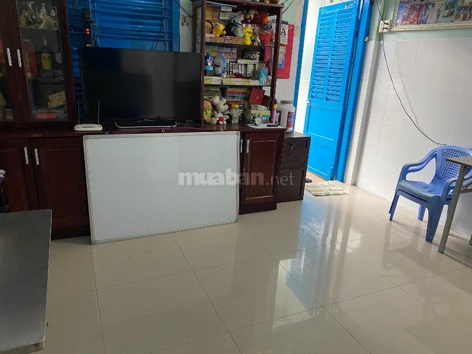 CHO THUÊ CĂN HỘ LẦU 3 MẶT TIỀN VÕ VĂN KIỆT QUẬN 5