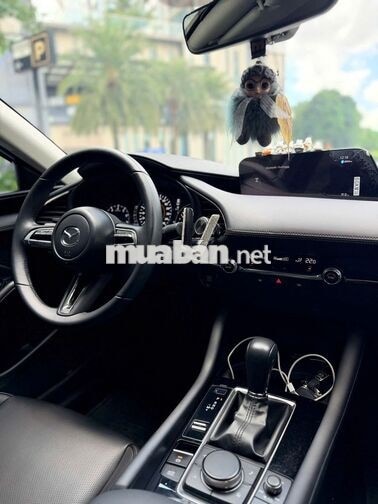Mazda 3 Luxury 2023 17000 km Trắng