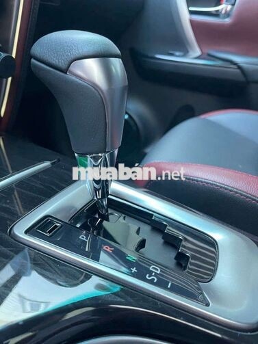 Fortuner Legender 2025, 14 ngàn km, sơn zin 100%