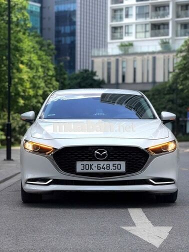 Mazda 3 Luxury 2023 17000 km Trắng