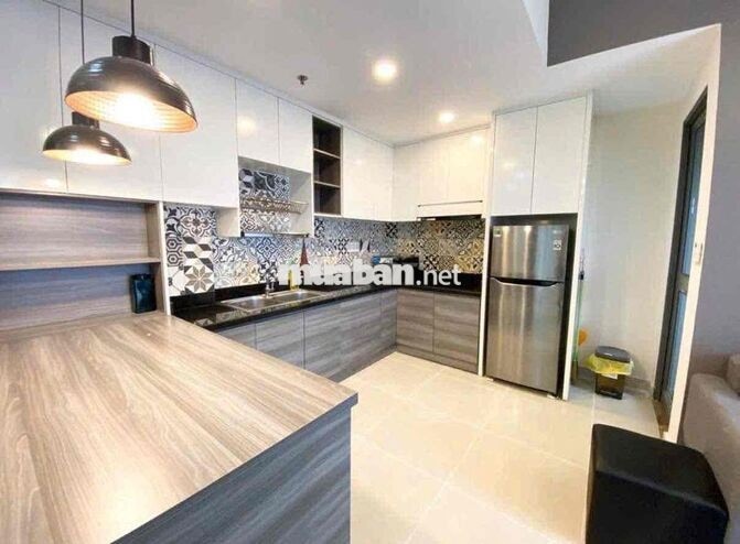 Lầu 8 ,nội thất âm tường đa năng ,55m2 chỉ 2 tỷ 3 sổ sẵn thuê 14 triêu