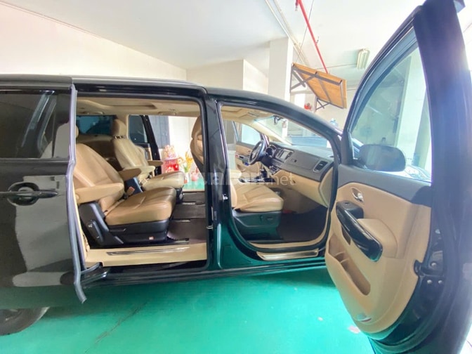CẦN BÁN KIA SEDONA LUXURY 2020, MÀU ĐEN, MÁY DẦU, SỐ TỰ ĐỘNG