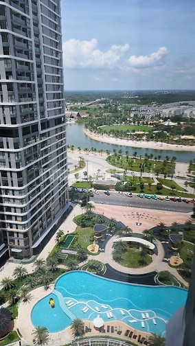 CHO THUÊ 2PN CĂN GÓC THE OPUS ONE 2  84M  VIEW QUẢNG TRƯỜNG EAGLE