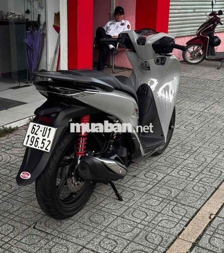 Honda SH 160i ABS Xám đen 2000 km