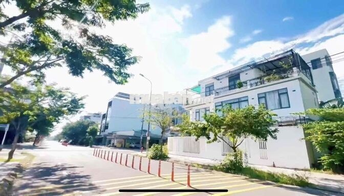 Bán lô đất đường 10.5m Lê Sỹ ngang 6m, kẹp cống bên hông