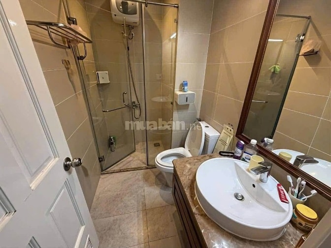 Cho thuê C/c Phúc Yên 3, nội thất cao cấp, 2PN Giá 9.5 tr/th