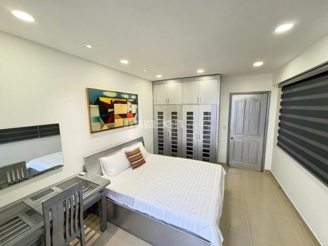 Cho thuê Penthouse - Satra Eximland (219m2, 4 phòng ngủ) 49 triệu/th