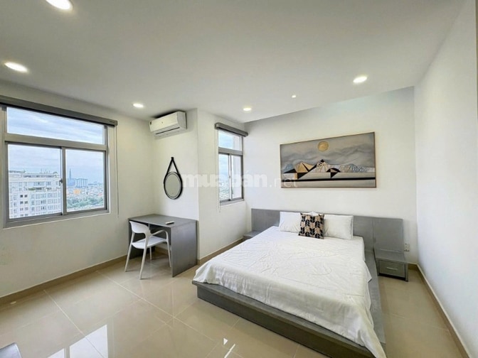 Cho thuê Penthouse - Satra Eximland (219m2, 4 phòng ngủ) 49 triệu/th