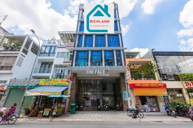 cho thuê mặt bằng 13-15 trần khắc chân q1, 8x24m, hầm trệt lửng 6 lầu