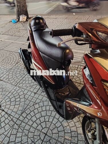 Yamaha Luvias 2011 màu Đỏ
