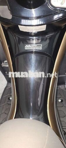 Honda Air Blade đầu bò 2012 Đen vàng