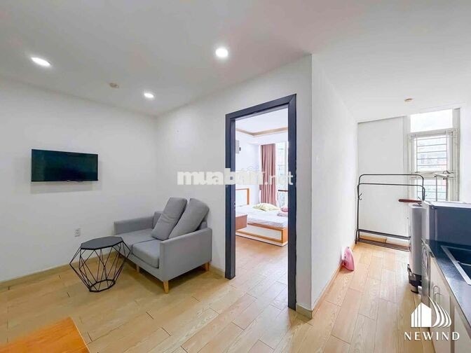 Căn hộ mini mới xây Full nội thất cao cấp 1PN lớn gần cầu Nguyễn V. Cừ