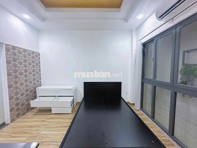 khai Trương căn Hộ ban công và cửa sổ sáng , Huỳnh mẫn đạt q5 gần q1
