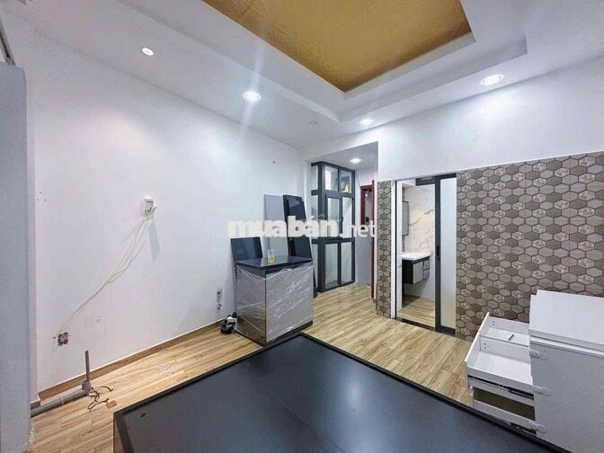 khai Trương căn Hộ ban công và cửa sổ sáng , Huỳnh mẫn đạt q5 gần q1