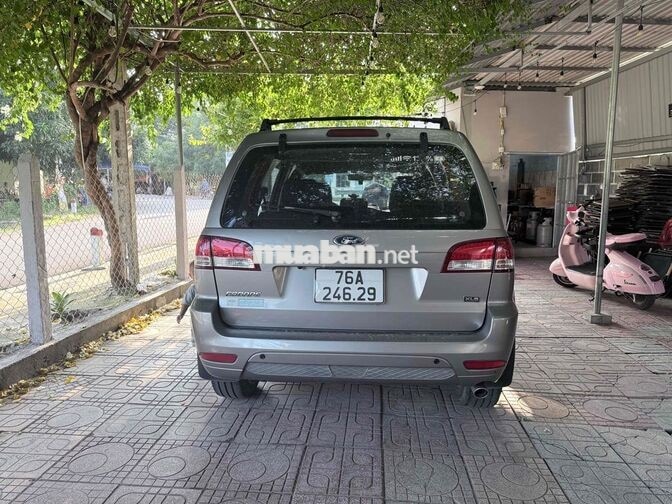 Ford Escape XLS 2011 Xám
