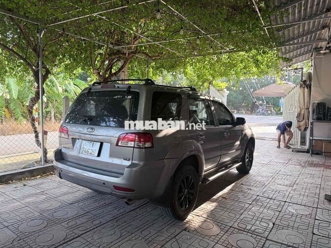 Ford Escape XLS 2011 Xám