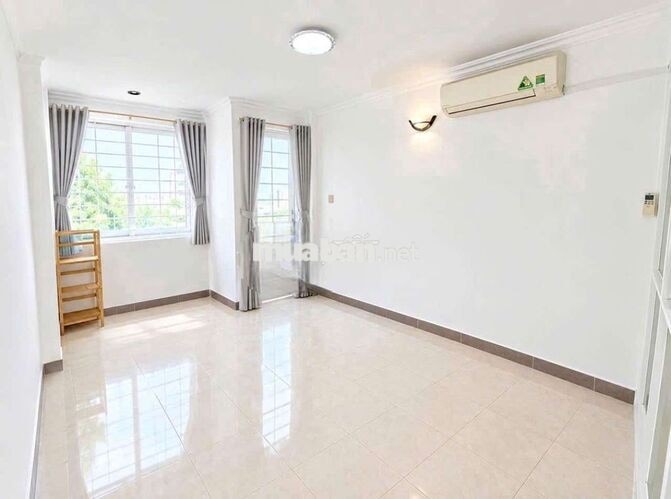 Nhà- Mới Sạch Sẽ- 2PN-3WC-Gia-11Tr-TL- CMTT-P4- Q3