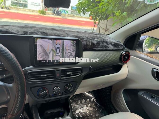 Hyundai Grand i10 2022 Trắng 12.000 km