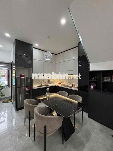 nhà nguyên căn phù hợp cho gia đình tại Huế