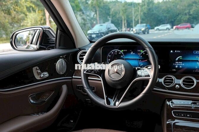 Mercedes E200 Exclusive 2021 Đen 8.000 miles