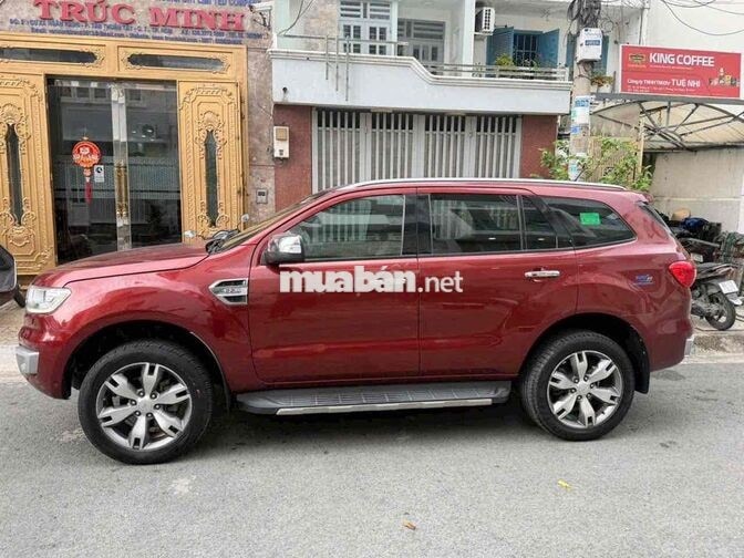 Ford Everest 2016 2.2 Tự động Đỏ 7 chỗ
