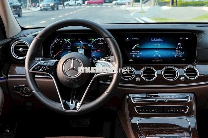 Mercedes E200 Exclusive 2021 Đen 8.000 miles
