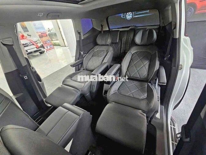Volkswagen Teramont President 2025 Đen 6 chỗ