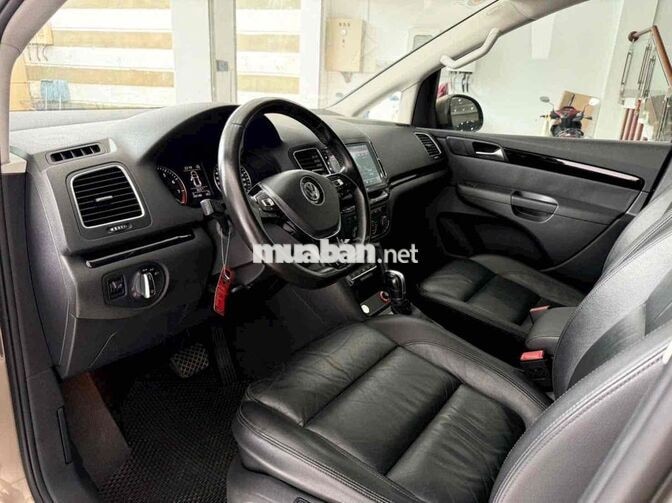 Volkswagen Sharan 2.0 2016 Nhập khẩu Nâu