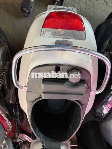 Piaggio Vespa LX FI 125cc 2013.máy zin êm.xe đẹp ạ
