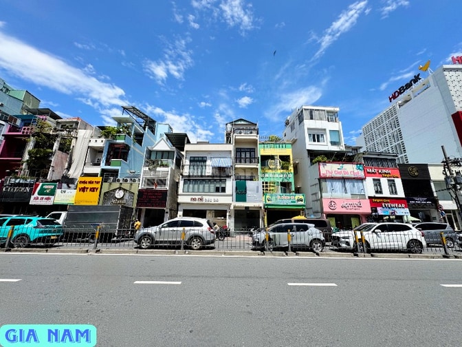 BÁN NHÀ MẶT TIỀN KINH DOANH : 184 PHAN ĐĂNG LƯU - P. 3 - Q. PHÚ NHẬN 