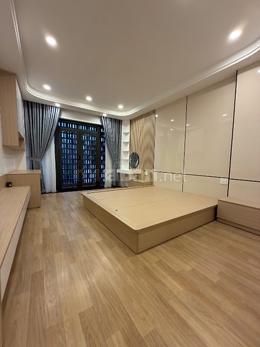 Nhà nguyên căn trục Lê Quang Định - Nguyễn Thượng Hiền 4x15m 4PN 