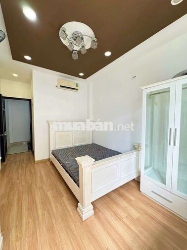 NHÀ ĐẸP 5 TẦNG - 3PN 4WC - HẺM XE HƠI - 18TR