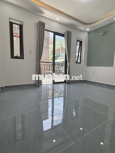 NHÀ MỚI CĂN GÓC HẺM XE HƠI, HƯỚNG ĐÔNG NAM THOÁNG MÁT