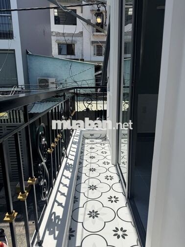 NHÀ MỚI CĂN GÓC HẺM XE HƠI, HƯỚNG ĐÔNG NAM THOÁNG MÁT