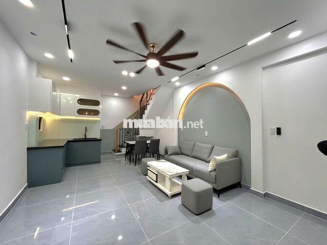 NHÀ MỚI CĂN GÓC HẺM XE HƠI, HƯỚNG ĐÔNG NAM THOÁNG MÁT