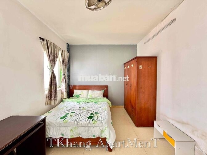 Cho Thuê Căn Hộ Studio Bancol Thang Máy Rộng 30m2 Ngay Chợ Hoà Hưng