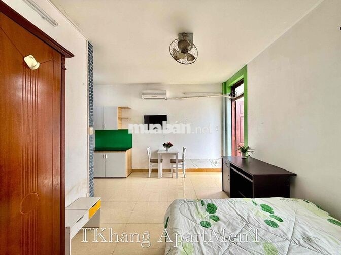 Cho Thuê Căn Hộ Studio Bancol Thang Máy Rộng 30m2 Ngay Chợ Hoà Hưng