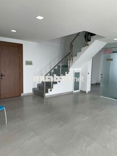Cho thuê CC 590 Cách Mạng Tháng Tám 190m2, 4PN, 18tr/th - Q3, HCM