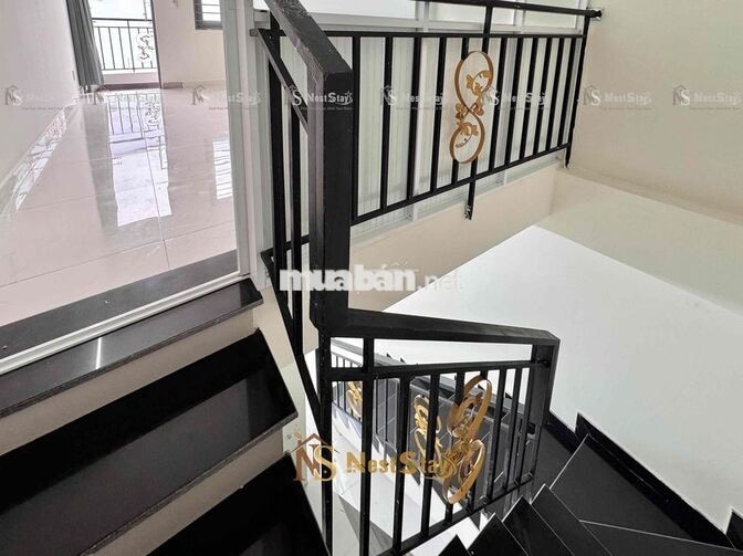 Cho thuê phòng 1 trệt 1 lửng 40m2 Lương Thế Vinh - Ban công, máy giặt