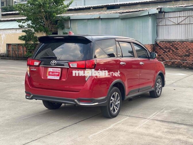Toyota Innova Venturer 2023 Đỏ 7 chỗ