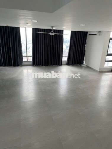 Cho thuê CC 590 Cách Mạng Tháng Tám 190m2, 4PN, 18tr/th - Q3, HCM