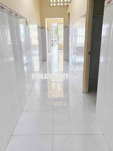 Cho thuê nhà đường ôtô có sân ô tô phường hoá an , bien hoa