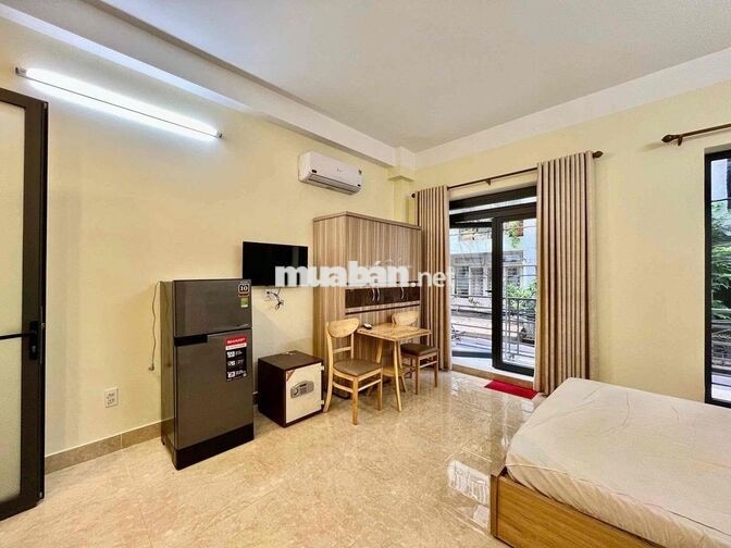 Cho Thuê Căn Hộ Ban Công_Máy Giặt Riêng_Rộng 35m2_ Ngay Cầu Vượt 3/2