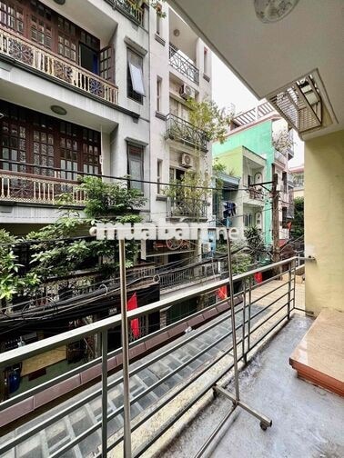 Cho Thuê Căn Hộ Ban Công_Máy Giặt Riêng_Rộng 35m2_ Ngay Cầu Vượt 3/2