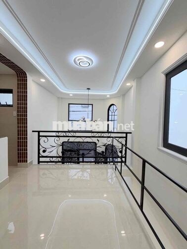 Nhỉnh 8 Tỷ  - HẺM 4M TRƯỚC NHÀ - XÂY MỚI 4 TẦNG + ST BTCT - CĂN GÓC -