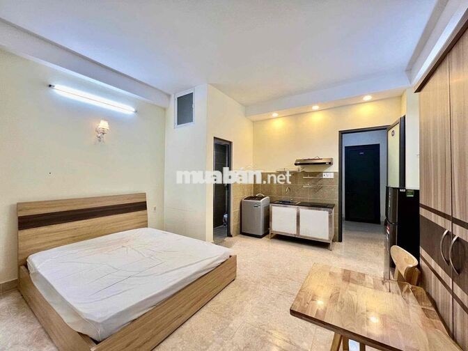 Cho Thuê Căn Hộ Ban Công_Máy Giặt Riêng_Rộng 35m2_ Ngay Cầu Vượt 3/2