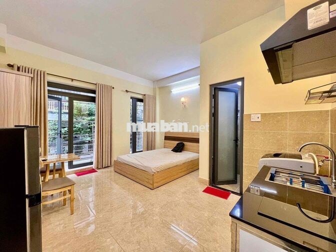 Cho Thuê Căn Hộ Ban Công_Máy Giặt Riêng_Rộng 35m2_ Ngay Cầu Vượt 3/2